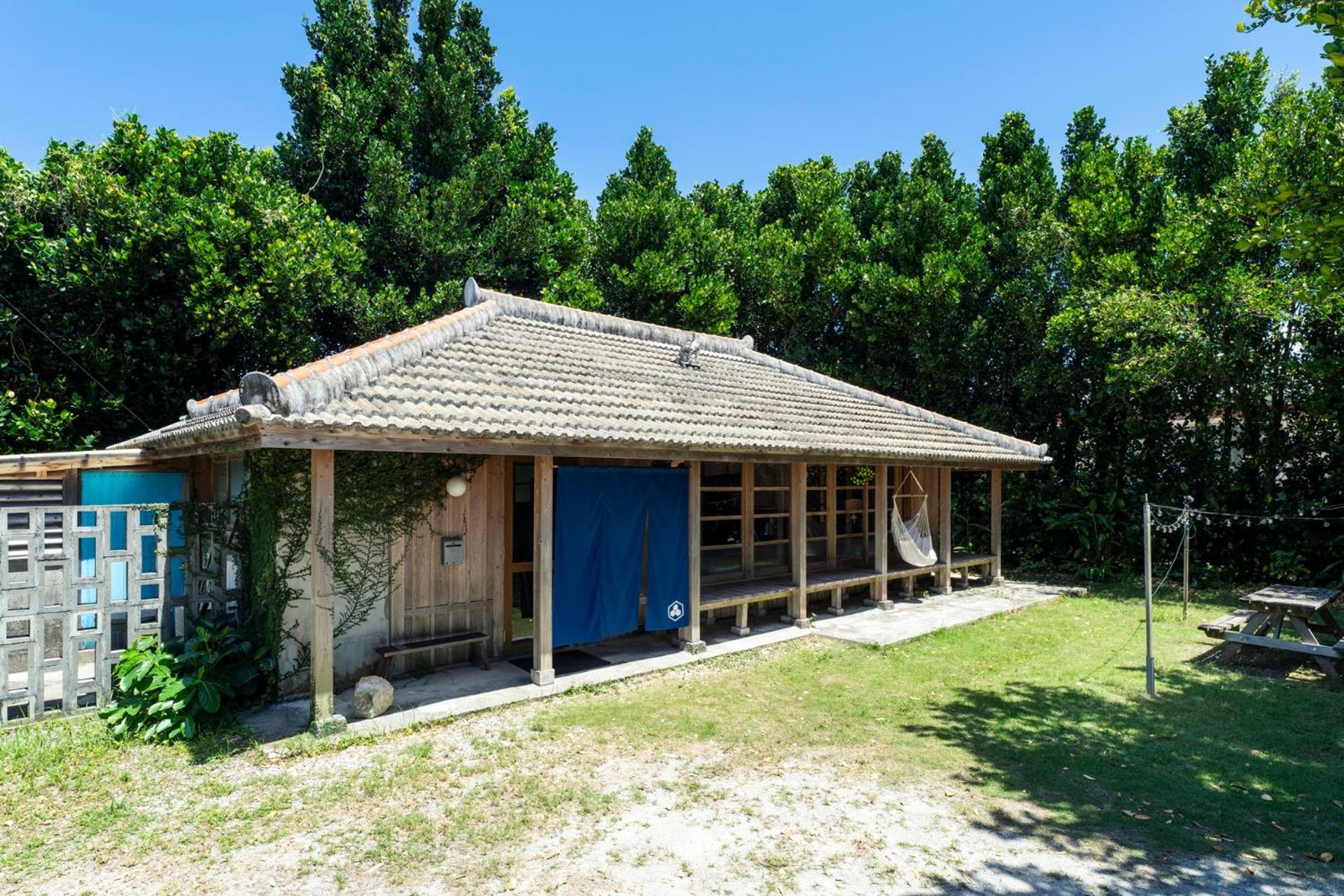 フクギに囲まれた家 さばんぎ沖縄古民家 Savangi Okinawan Designed Folk House Nakijin Zewnętrze zdjęcie